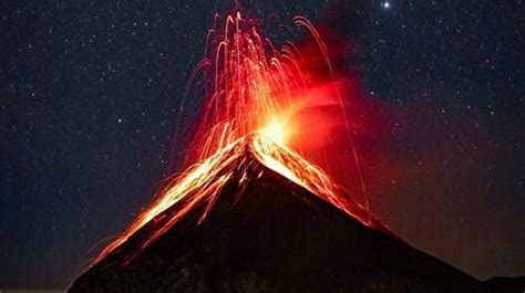 gunung api terbesar di dunia